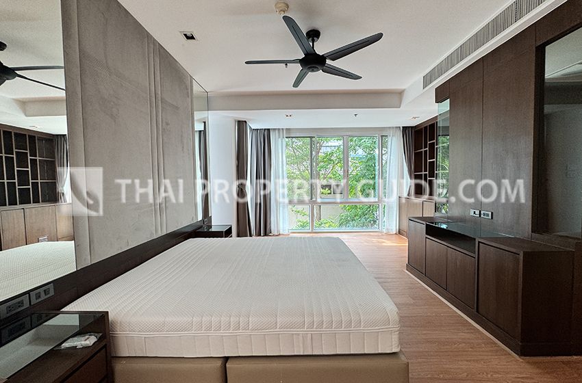 Condominium in Sukhumvit : Belgravia Residences 